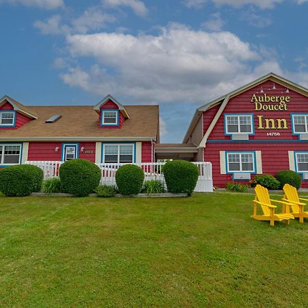 Auberge Doucet Inn Chéticamp Esterno foto