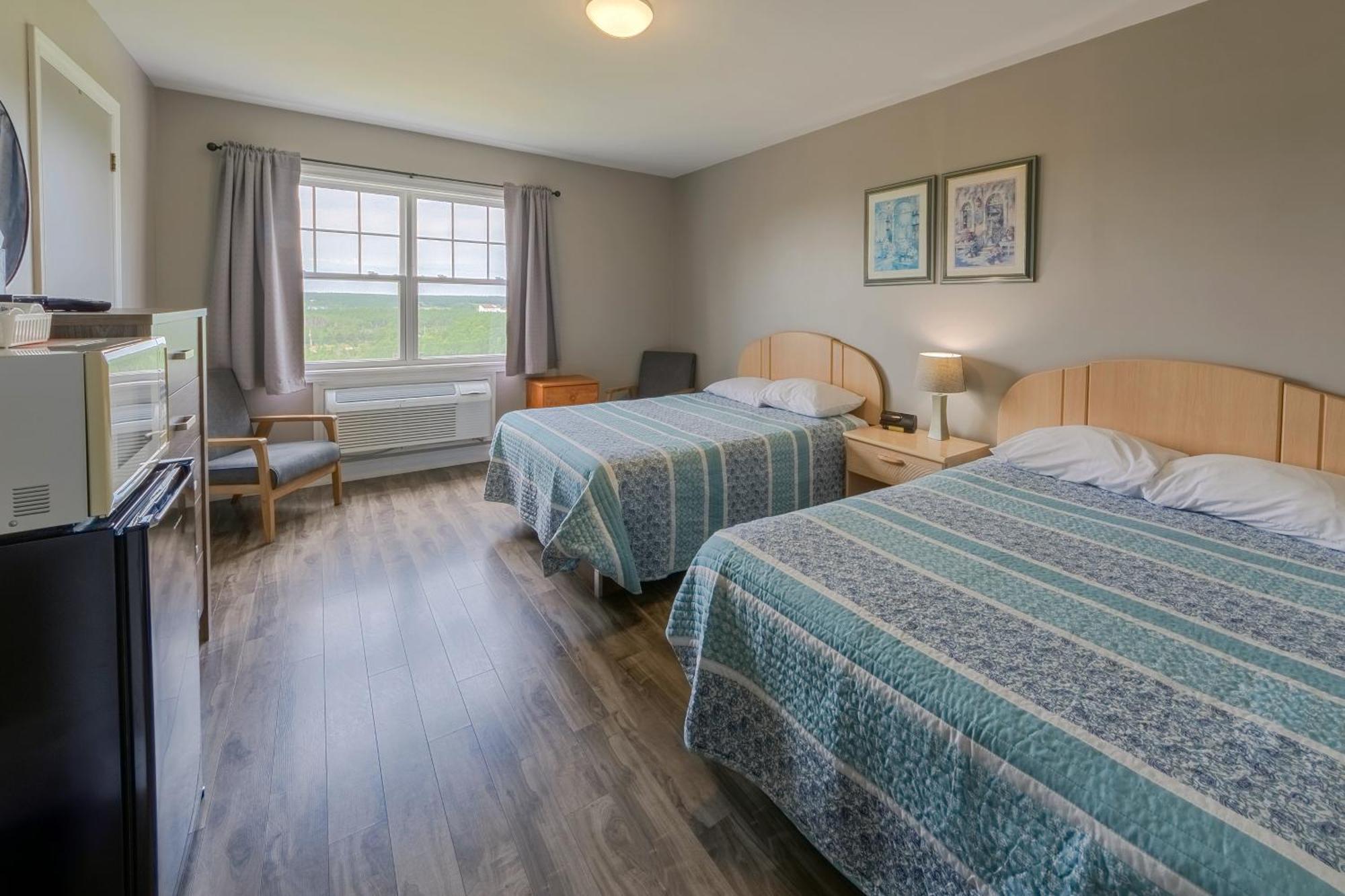 Auberge Doucet Inn Chéticamp Esterno foto